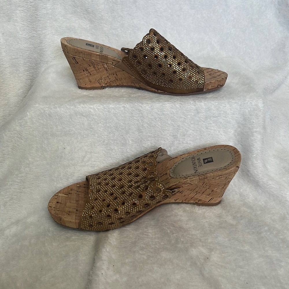 Gold Wedges